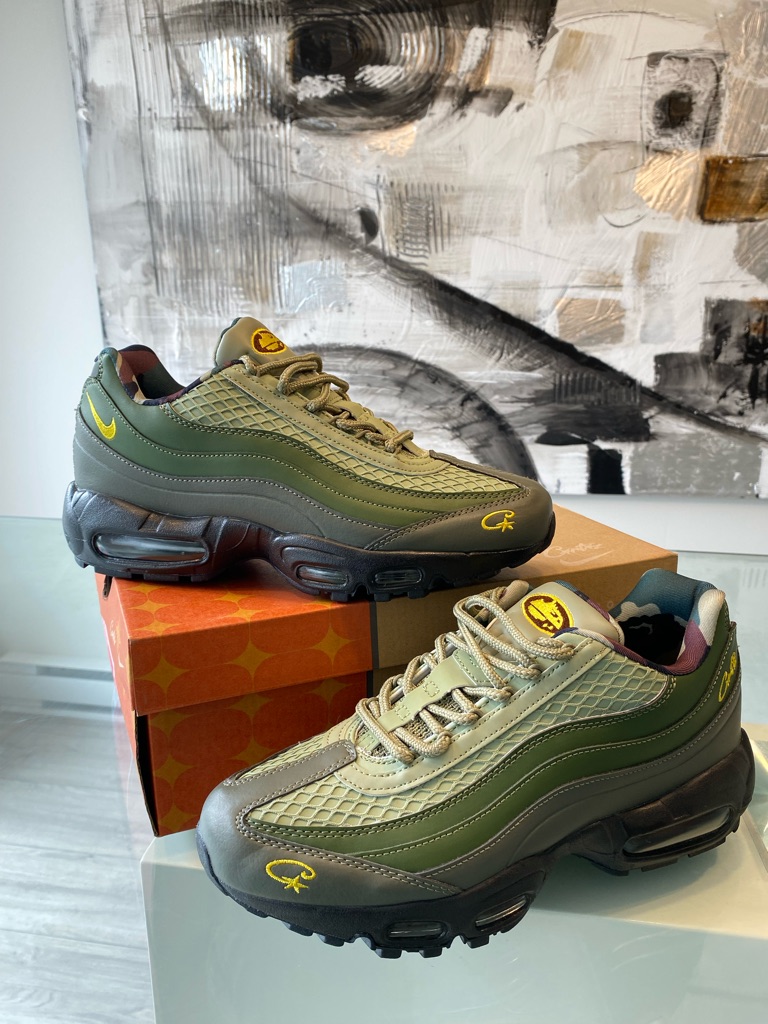 Nike Men’s Olive Green And Black Air Max Inspired Sneakers